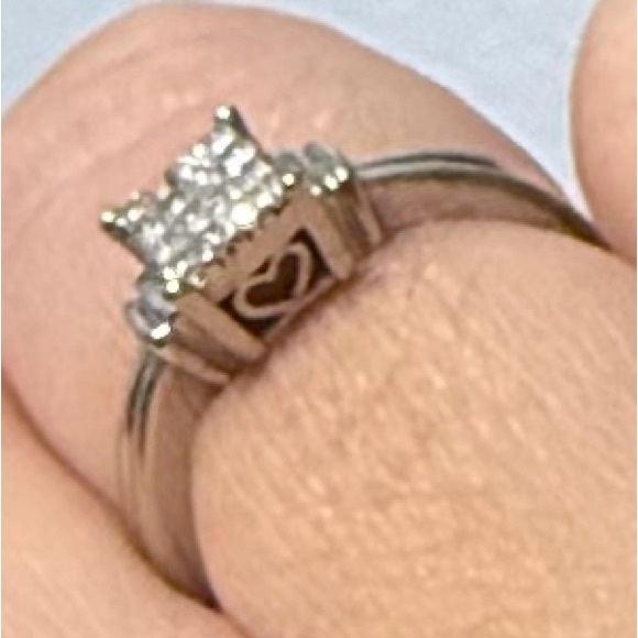 Zales /// Square Diamond Cluster Ring / Elegant Silver Ring - Picture 5 of 7